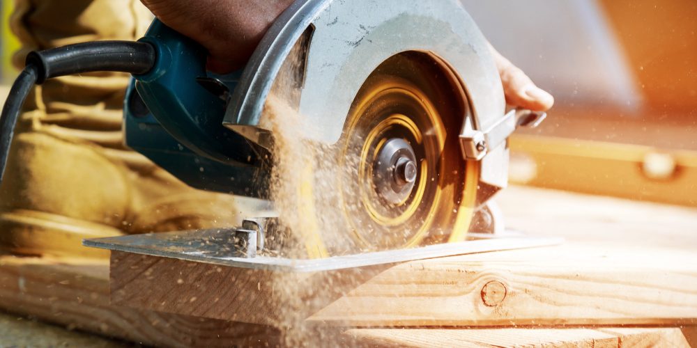 Best way to cut online straight with circular saw