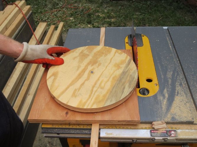 circle cut using a table saw