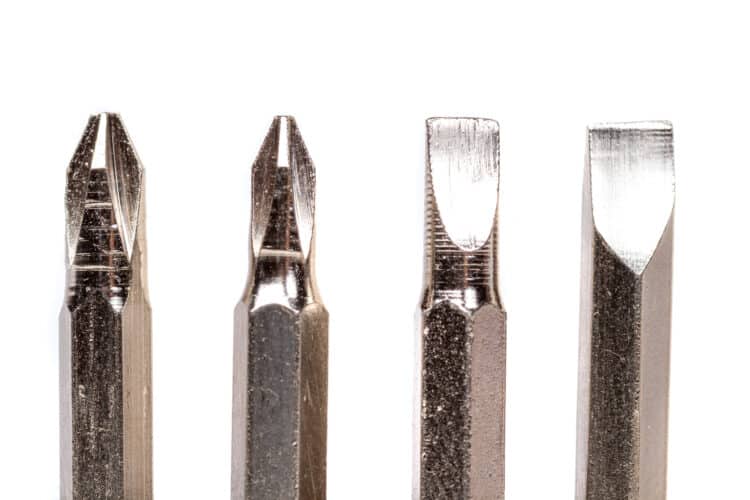 theprecisiontools.com : Do you use the same size drill bit as the screw?