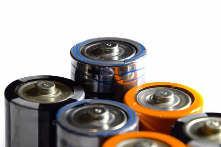 theprecisiontools.com : Is it safe to store lithium batteries in the house?
